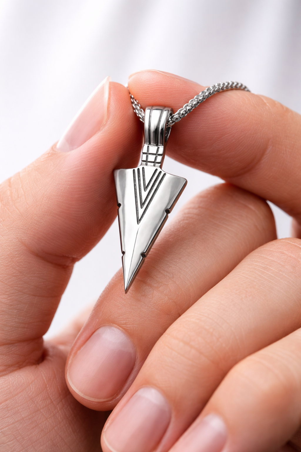 Titan Edge Arrow Pendant Necklace - Image 3