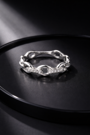 silver-linked-chain-ring-minimal-diamond-accent-band