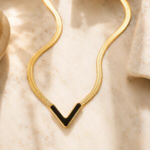 gold-v-pendant-snake-chain-necklace-minimalist-black-v-necklace-for-women-pavani-studio
