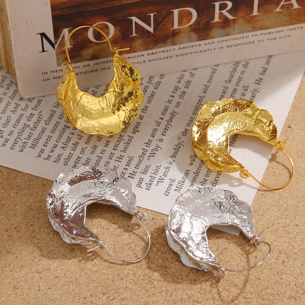 Retro Drop-Shaped Metal Hoop Earrings for Women – Minimalist Punk Statement Jewelry - Image 2