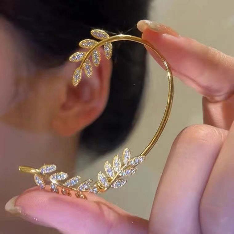 Leaf Pattern Ear Cuff for Women – Elegant Gold & Silver Leaf Ear Jewelry
