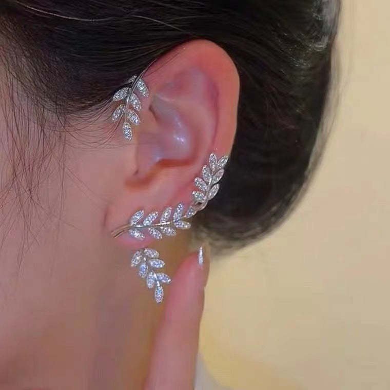 Leaf Pattern Ear Cuff for Women – Elegant Gold & Silver Leaf Ear Jewelry - Image 3